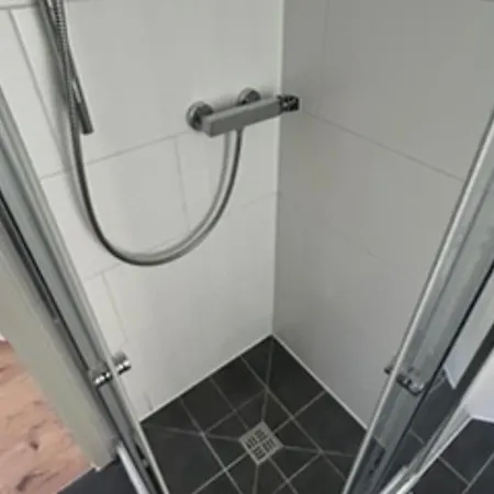 Living 21, Monteur- Und Ferienwohnung, 2 Personen, Zur Langfristigen Anmietung Lipsk